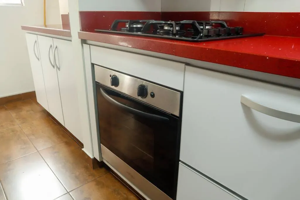 Apto De Lujo Con Terraza Zona Barbecue Y Piscina Apartment Medellin