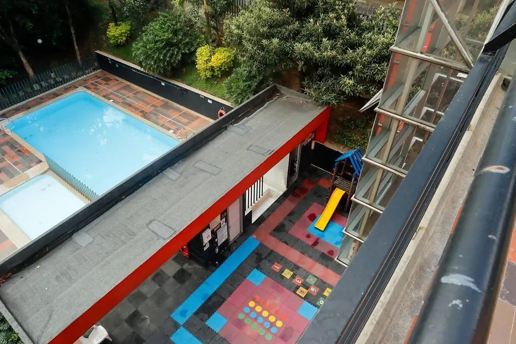 Apto De Lujo Con Terraza Zona Barbecue Y Piscina Apartment Medellin