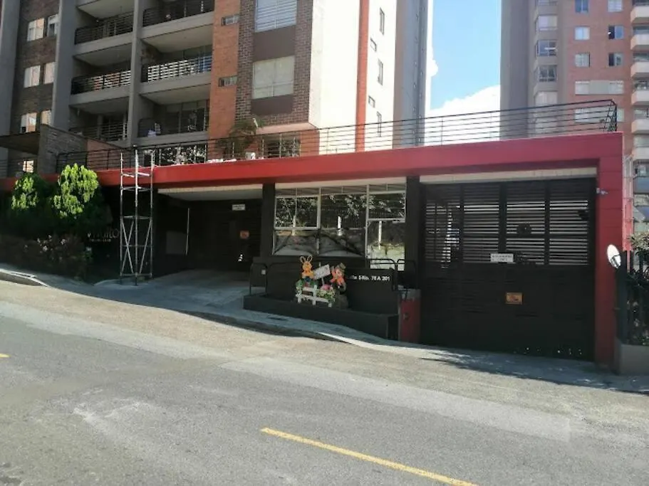 Apto De Lujo Con Terraza Zona Barbecue Y Piscina Apartment Medellin 0*,  Colombia