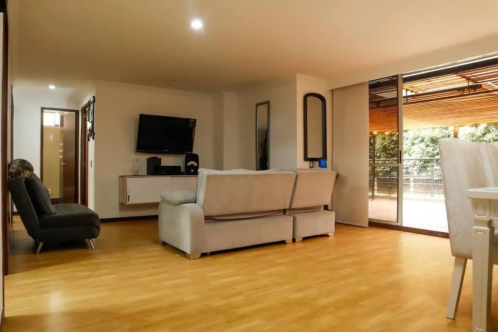 Apto De Lujo Con Terraza Zona Barbecue Y Piscina Apartment Medellin