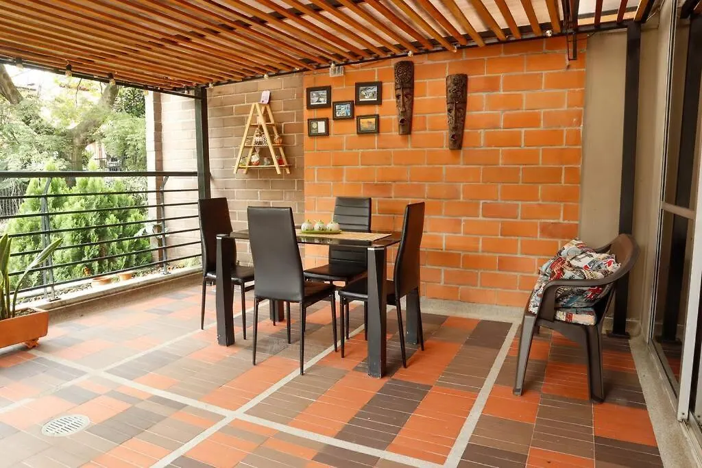 Apto De Lujo Con Terraza Zona Barbecue Y Piscina Apartment Medellin