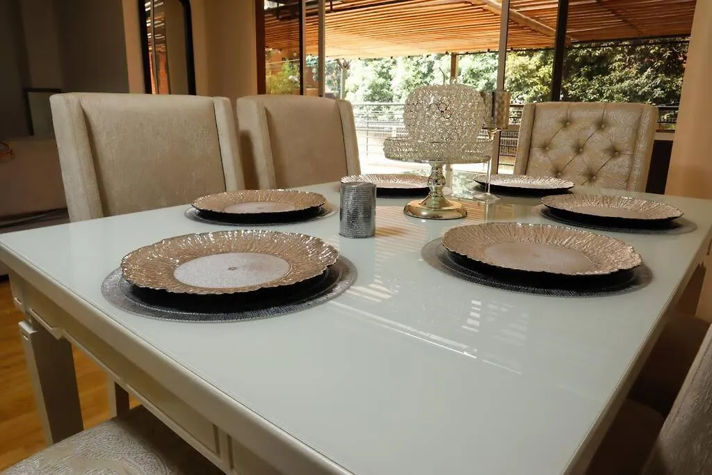 Apto De Lujo Con Terraza Zona Barbecue Y Piscina Apartment Medellin