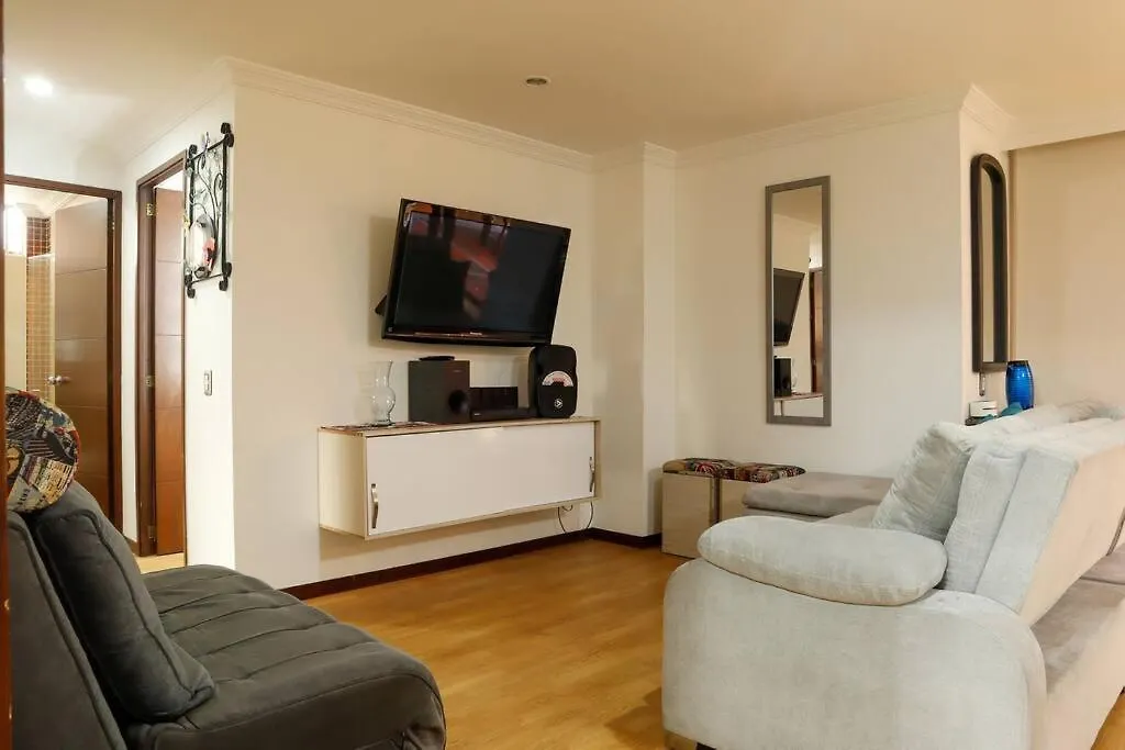 Apto De Lujo Con Terraza Zona Barbecue Y Piscina Apartamento Medellín